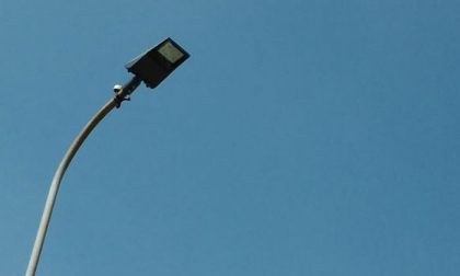 Guasto all’illuminazione pubblica: tecnici Acinque al lavoro