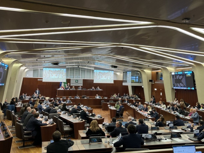 Regione Lombardia, Bertolaso pubblica le linee guida sul fine vita: maggioranza divisa