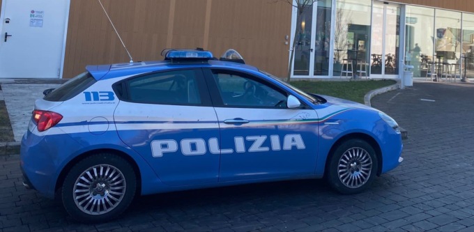 Dalla segnalazione per lite alla scoperta della droga: tre denunciati