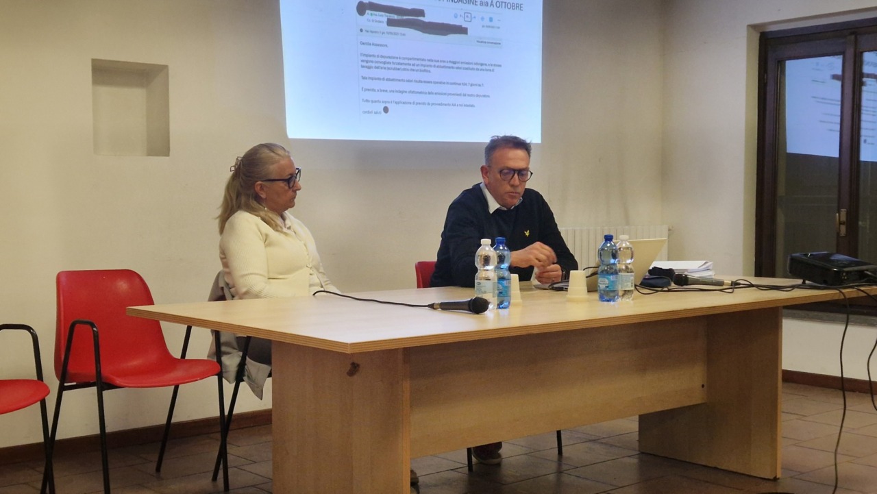 Miasmi a Bernate, tra gli “indiziati” i fanghi di lavorazione dei latticini