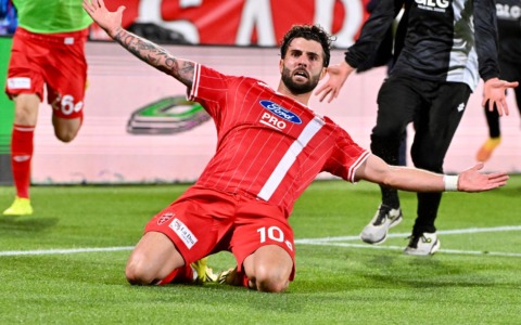 Il Monza batte la Juve Stabia all’ultimo respiro e vola in finale: che partita all’U-Power Stadium!