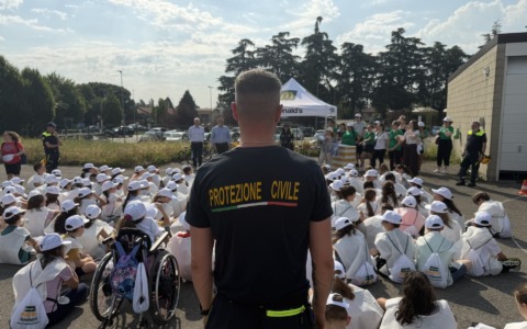 McDonald’s accanto alla Protezione Civile per la visita didattica delle elementari