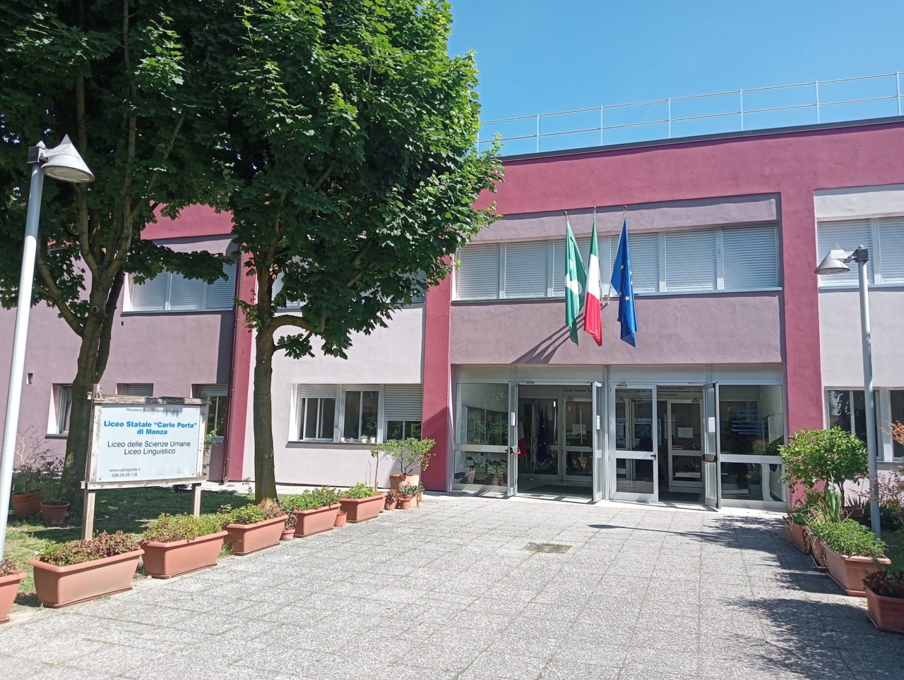Teatro e musica al Carlo Porta: studenti protagonisti sul palco